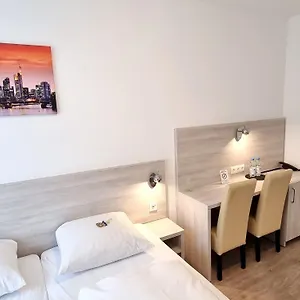 Hotel Adler Frankfurt, Frankfurt nad Menem